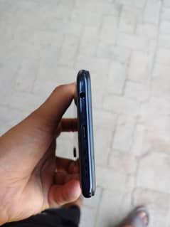 oppo F15 in lush condition 8 128