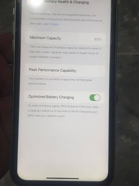 iPhone xr 10/10 condition 4