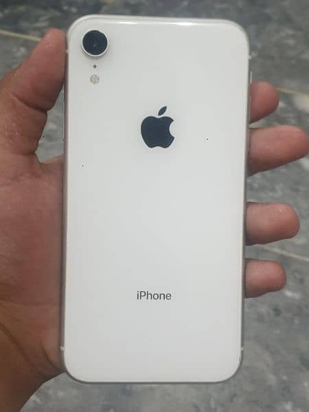 iPhone xr 10/10 condition 6
