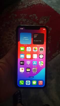 iphone 11 64gb pta aporove jv 64gb total k no fault contact me