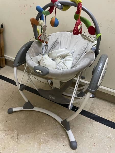 Graco Baby Swing + bouncer Imported 2