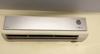 Gree 1.5 Ton (Non-inverter) Split AC For Sale