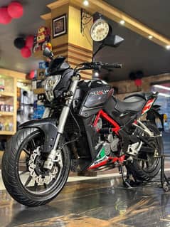 BENELLI TNT 25 MOTORBIKE MODEL 2017