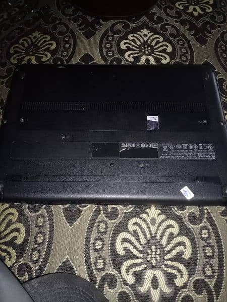 used laptop  batery change hny wli h chrging py chalta  condition 8/10 2