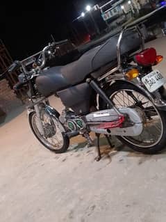 Honda CD 70 for sale mint condition urgent need money non accidentall