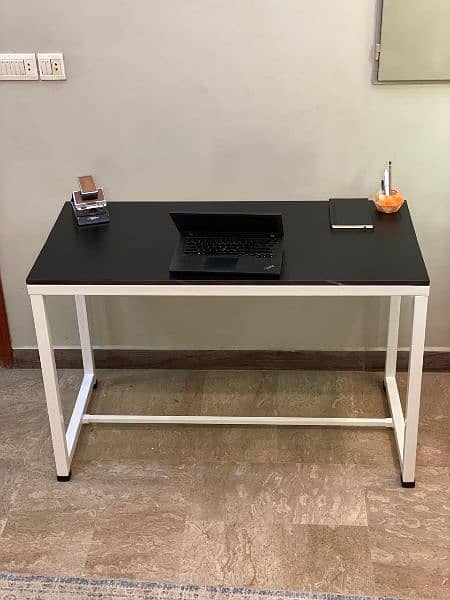 Computer Table 1