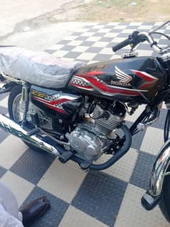 Honda 125 for sale with luch condition