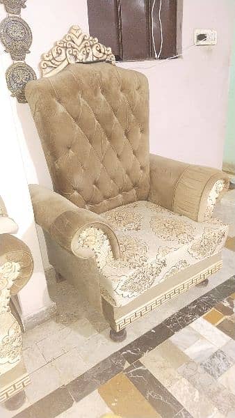 Royal 7 seater  Sofa set for sale 3