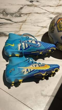 Kylian Mbappe cleats. ONLY WORN ONCE.