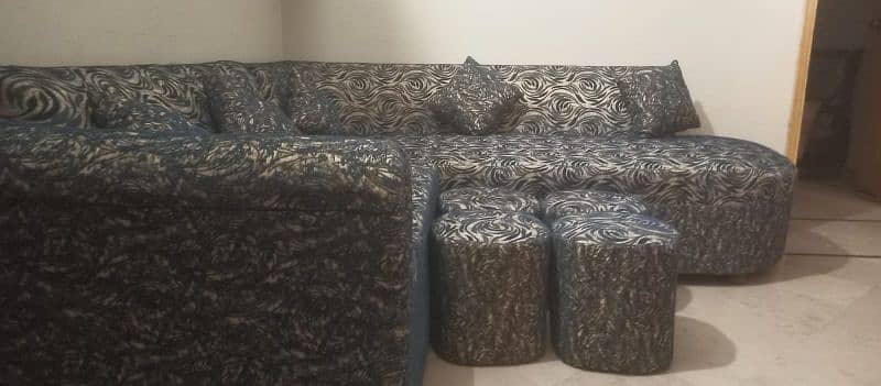 new sofa set one month uesd only almost new 1