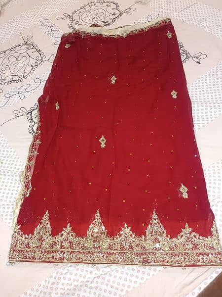 Bridal lehnga for sale only one time use 11