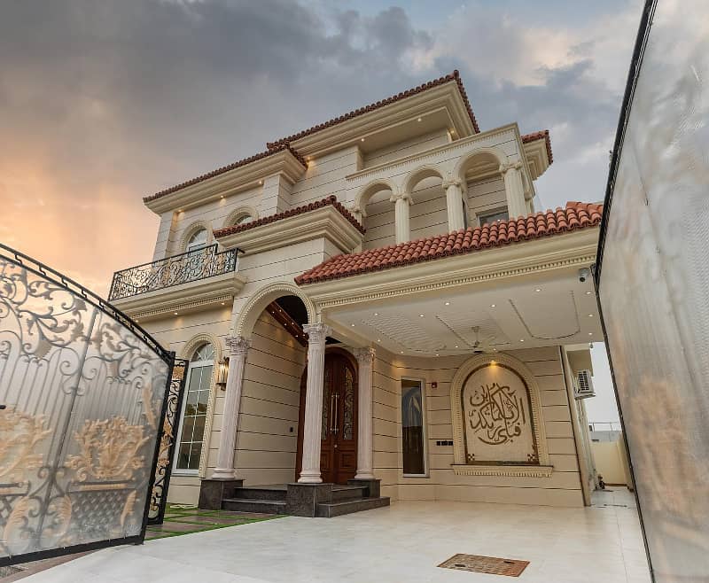 10 Marla Top Class Bungalow For Sale In DHA Phase 7 Lahore 1