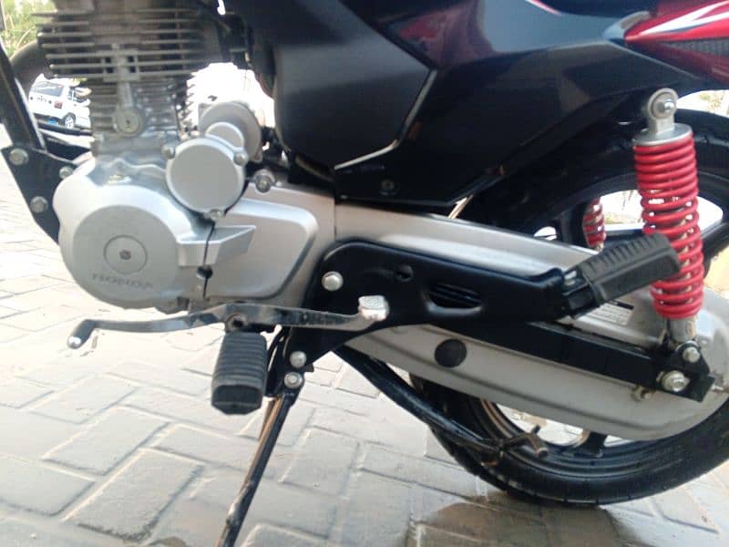 Honda cb 125f 2019 Rawalpindi nbr brand new bike zero meter condition 8