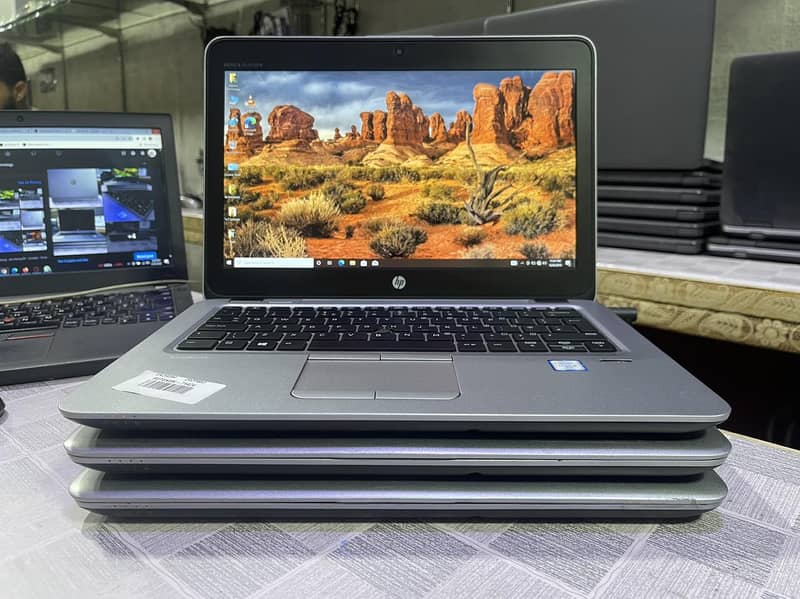 HP ElitBook 820 G3 (5.6) 1