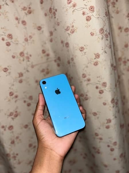 iphone XR 0