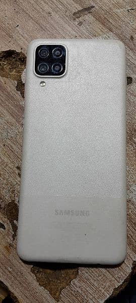 Samsung A12 4gb. 64gb 1