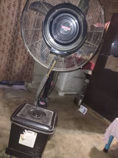 royal mist fan condition 10/9 black color