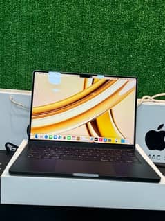 Macbook Pro  2023 M3  Chip 16”inch  18Gb Ram 512Gb Ssd
