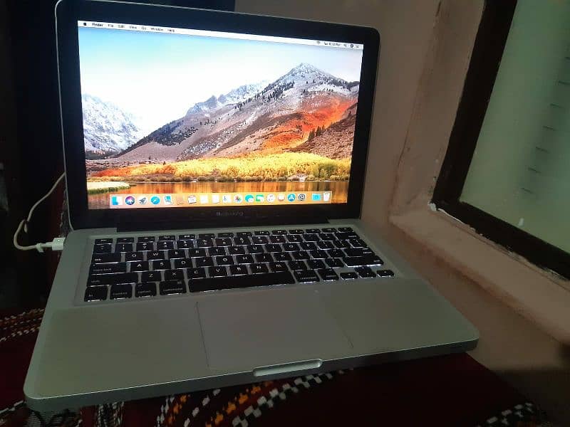 Macbook Pro 2011 4gb 7