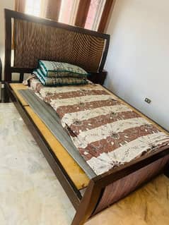 total wooden new condition. . contect. 03027370054