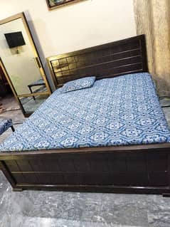 king Bed new condition