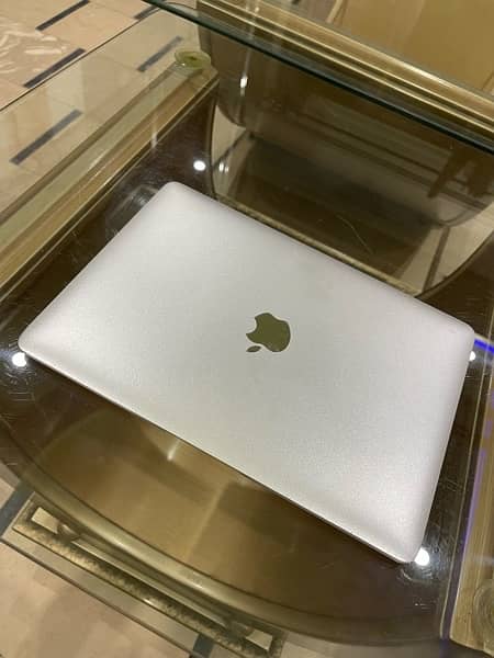 MacBook full slim 2015. 0