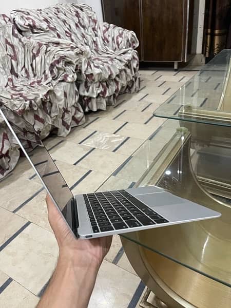 MacBook full slim 2015. 2