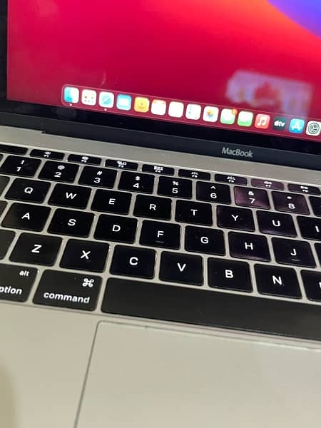 MacBook full slim 2015. 8