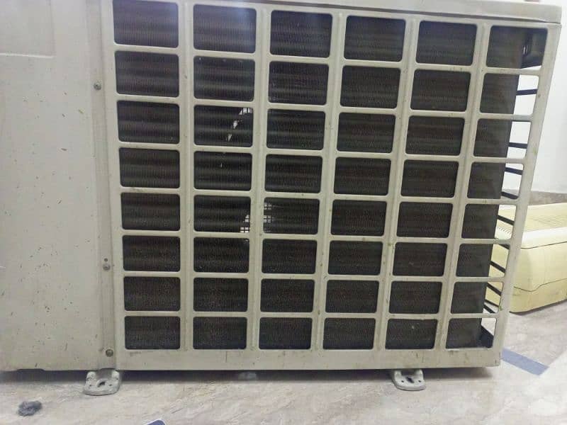 Mitsubishi mr slim ac for sale in fully working condition 2