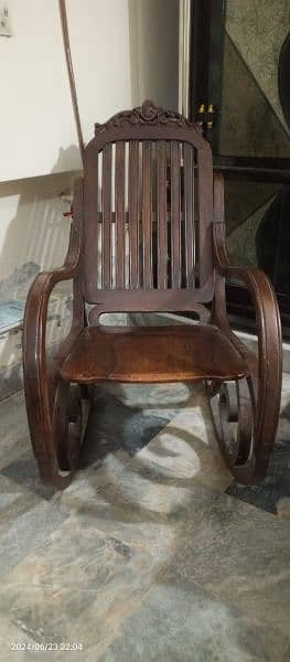 Wooden Recliner Chair Classic Design 2