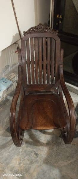 Wooden Recliner Chair Classic Design 3