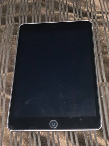 ipad mini 2 16gb good condition 10/09 very Good battery time no open 1