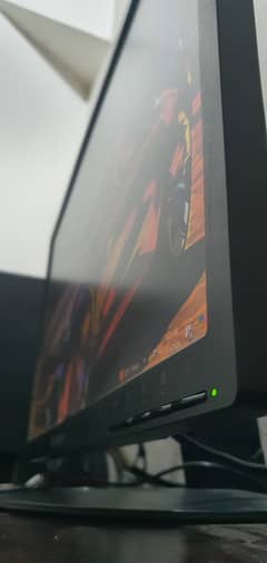 LENOVO Thinkvision Wide LCD Monitor  (24 INch)/led backlight model 0