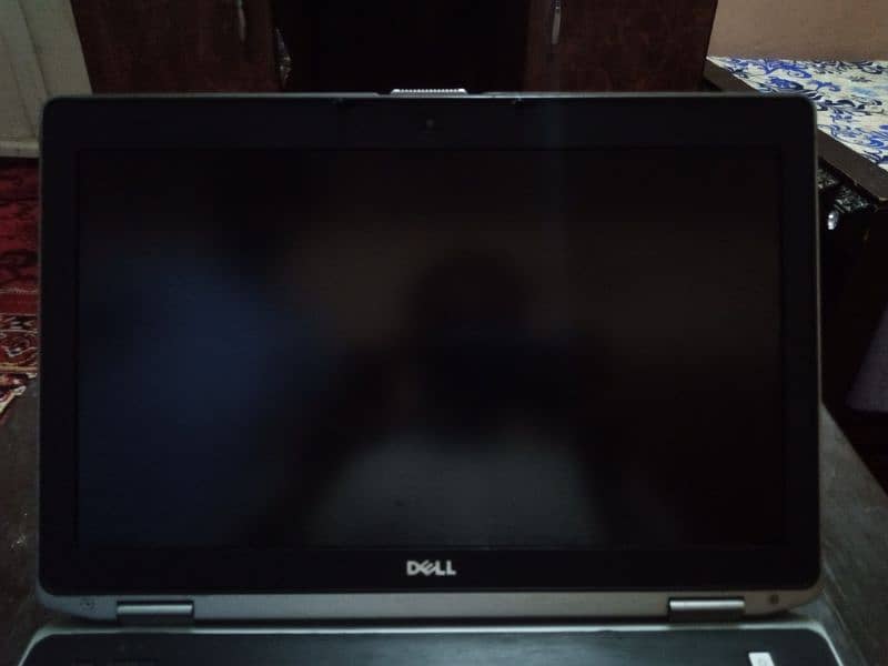 DELL i7 3GEN 8GB RAM 1GB NVIDIA GRAPHIC CARD+4GB intel card 500GB hard 2