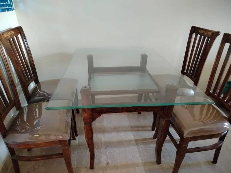 Wood chairs and table 4