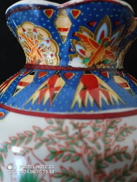 Antique Chinese Vases 3