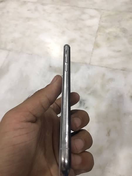 IPHONE X NON PTA 4