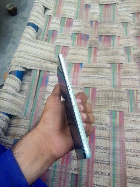 mobile oppo A52 RM 4+3  128 okay hai Koi masala Nahin 15 ok 3