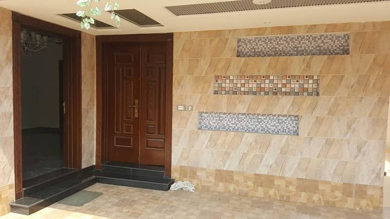 10 Marla Uper Portion For Rent In Park View City Lahore 2