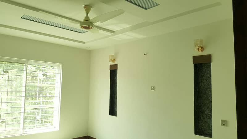 10 Marla Uper Portion For Rent In Park View City Lahore 3