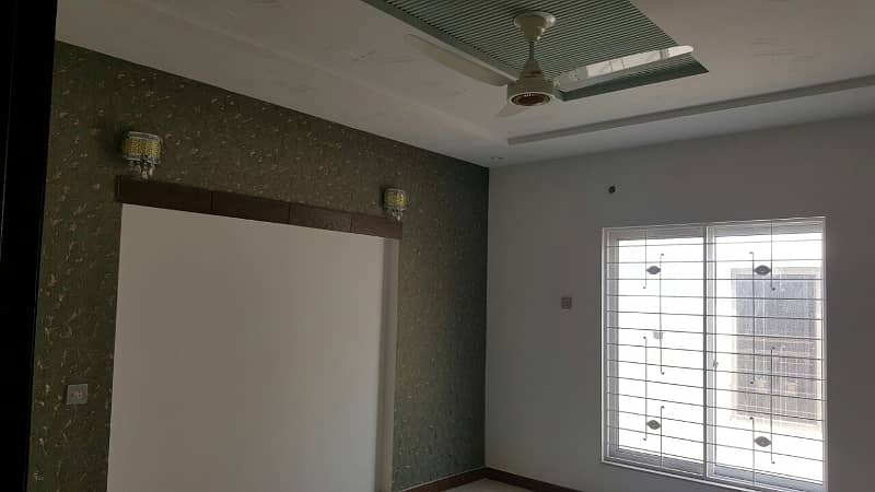 10 Marla Uper Portion For Rent In Park View City Lahore 7