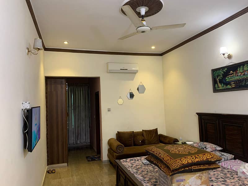 10 Marla Beautiful Double Storey Facing Park House On Rent In Nawab Town 10