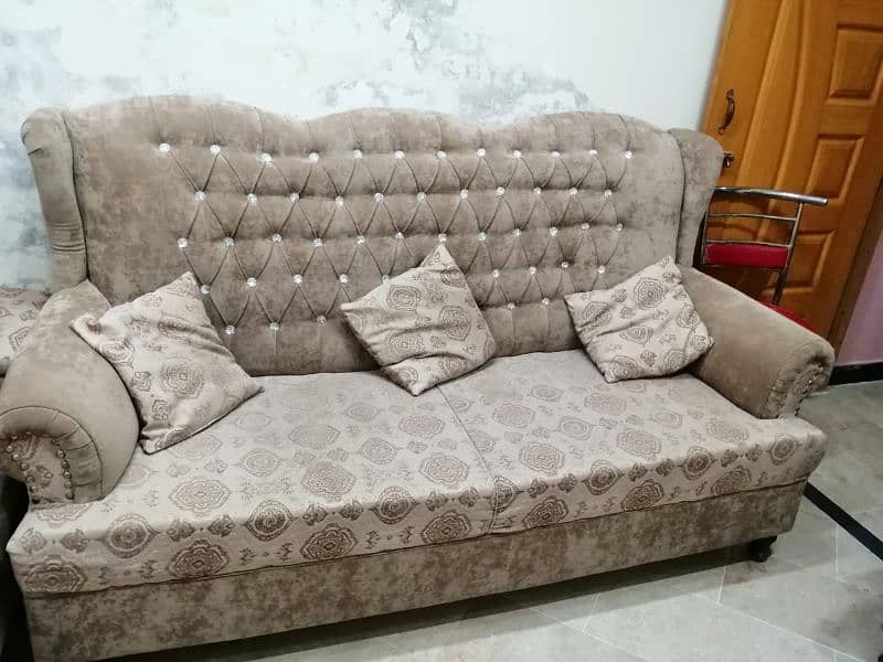 7 seater sofa 0