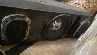 car amp 2 speakers an woofer