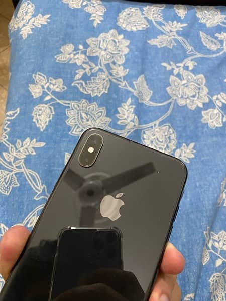 iPhone Xs Max Non PTA 2