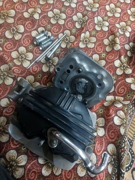 Honda 125 Euro Head Cylinder Complete 1