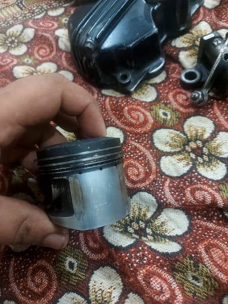 Honda 125 Euro Head Cylinder Complete 15