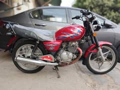 Suzuki 150-cc model 2017 special edition Karachi number