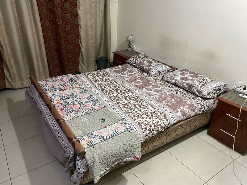 Dubai imported bed set built in mattress 3