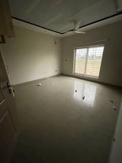 8 Marla Tile Floor Lower portion With Gas available for rent near masjid park